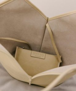 Latishasosa.shop03bed58a68 2