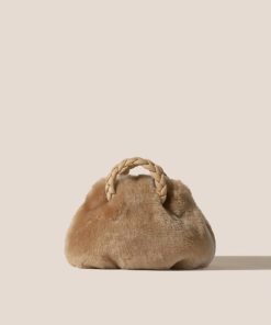 Latishasosa.shop38f60448a1 1