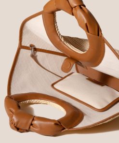 Latishasosa.shopa51322bdd5 3