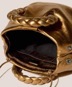 Latishasosa.shopef7101402d 2