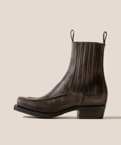 Latishasosa.shopf0a78ca327 1